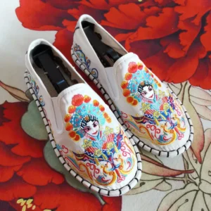 Chinese Traditional Embroidered Women's Flat Loafers Shoes
