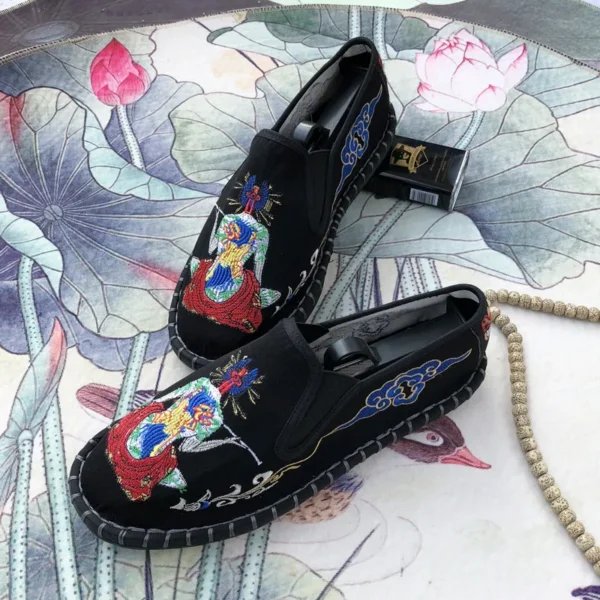 Chinese Traditional Embroidered Women's Flat Loafers Shoes