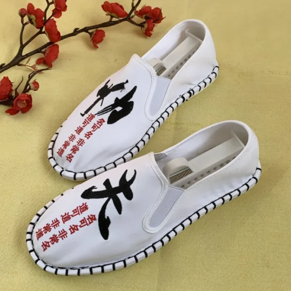 Embroidered Chinese Ethnic Style Hanfu Kung Fu Shoes Women