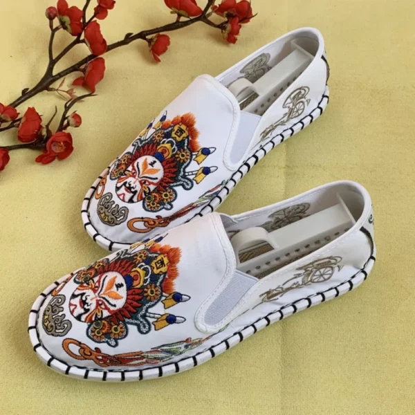Embroidered Chinese Ethnic Style Hanfu Kung Fu Shoes Women