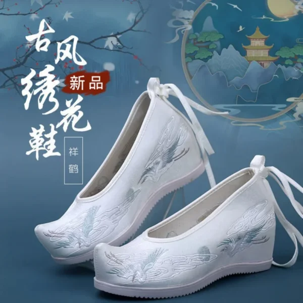 Phoenix Embroidered Chinese Wedding Kung Fu Shoes